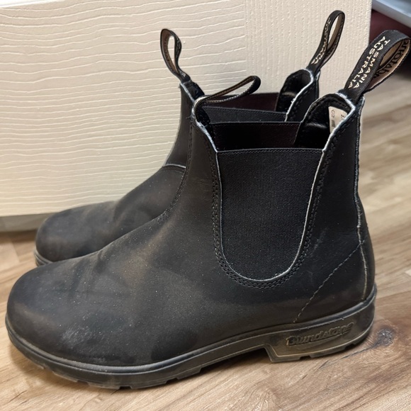 Blundstone Black Chelsea Boots - Picture 2 of 3